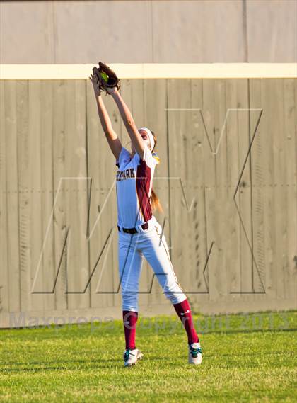 Thumbnail 1 in Deer Park vs North Shore  photogallery.