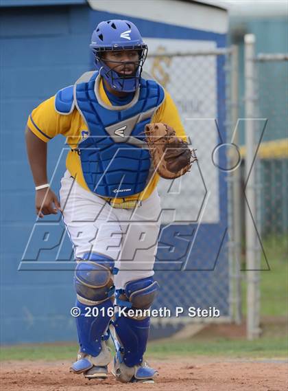 Thumbnail 3 in Sterlington @ St. Charles Catholic (LHSAA 2A 2nd Round Playoff G2) photogallery.
