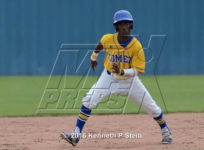 Thumbnail 2 in Sterlington @ St. Charles Catholic (LHSAA 2A 2nd Round Playoff G2) photogallery.