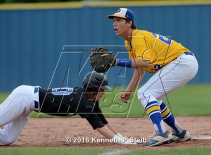 Thumbnail 3 in Sterlington @ St. Charles Catholic (LHSAA 2A 2nd Round Playoff G2) photogallery.