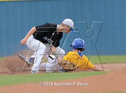 Thumbnail 2 in Sterlington @ St. Charles Catholic (LHSAA 2A 2nd Round Playoff G2) photogallery.