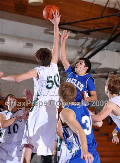 Thumbnail 1 in Poway vs Santa Margarita (MaxPreps Holiday Classic) photogallery.
