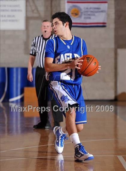 Thumbnail 3 in Poway vs Santa Margarita (MaxPreps Holiday Classic) photogallery.