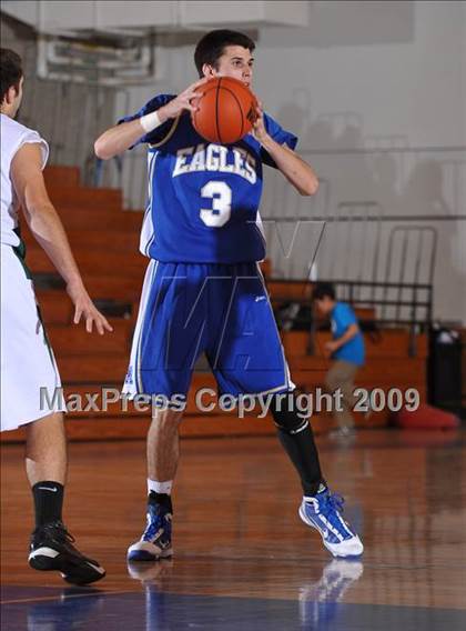 Thumbnail 3 in Poway vs Santa Margarita (MaxPreps Holiday Classic) photogallery.
