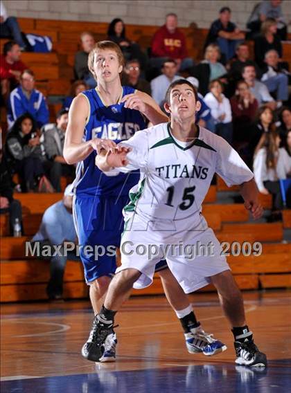 Thumbnail 1 in Poway vs Santa Margarita (MaxPreps Holiday Classic) photogallery.