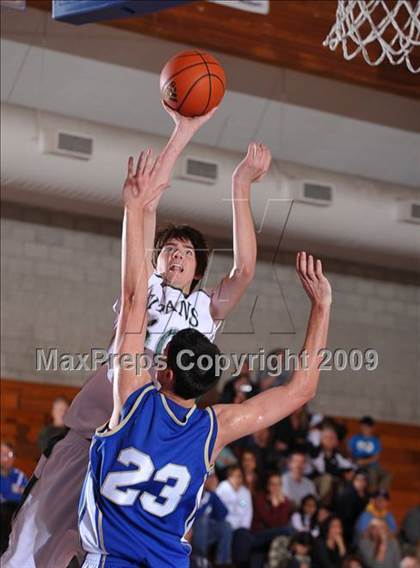 Thumbnail 2 in Poway vs Santa Margarita (MaxPreps Holiday Classic) photogallery.