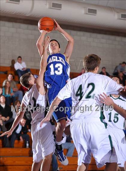 Thumbnail 3 in Poway vs Santa Margarita (MaxPreps Holiday Classic) photogallery.