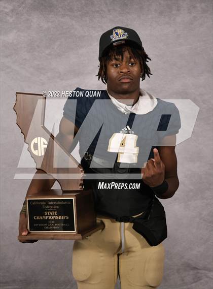 Thumbnail 3 in Mater Dei Catholic (CIF State D2-AA Awards)  photogallery.
