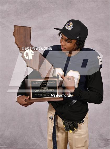 Thumbnail 1 in Mater Dei Catholic (CIF State D2-AA Awards)  photogallery.