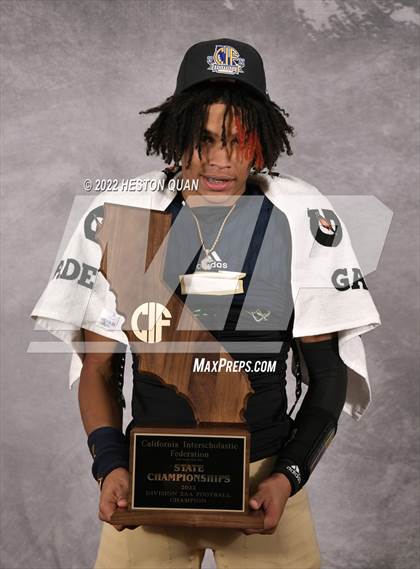 Thumbnail 2 in Mater Dei Catholic (CIF State D2-AA Awards)  photogallery.