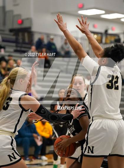 Thumbnail 1 in South Bend Washington vs. Noblesville (Sneakers for Santa Shootout) photogallery.