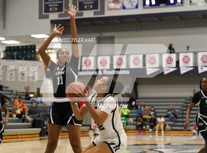 Thumbnail 1 in South Bend Washington vs. Noblesville (Sneakers for Santa Shootout) photogallery.