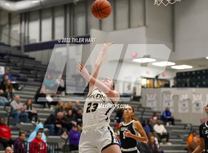 Thumbnail 3 in South Bend Washington vs. Noblesville (Sneakers for Santa Shootout) photogallery.