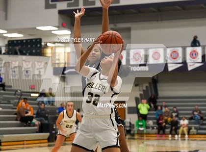 Thumbnail 2 in South Bend Washington vs. Noblesville (Sneakers for Santa Shootout) photogallery.