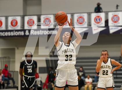 Thumbnail 3 in South Bend Washington vs. Noblesville (Sneakers for Santa Shootout) photogallery.