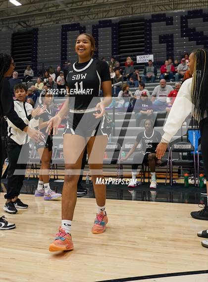 Thumbnail 1 in South Bend Washington vs. Noblesville (Sneakers for Santa Shootout) photogallery.