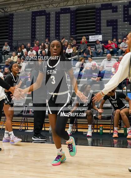 Thumbnail 2 in South Bend Washington vs. Noblesville (Sneakers for Santa Shootout) photogallery.