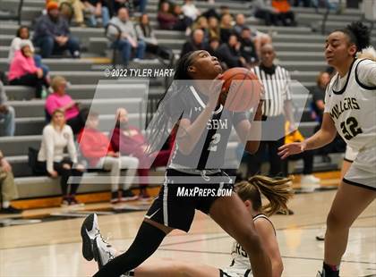 Thumbnail 3 in South Bend Washington vs. Noblesville (Sneakers for Santa Shootout) photogallery.