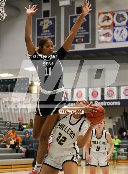 Thumbnail 2 in South Bend Washington vs. Noblesville (Sneakers for Santa Shootout) photogallery.