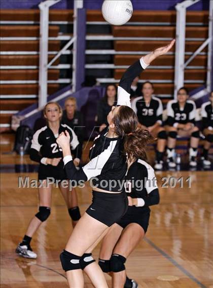Thumbnail 1 in Morristown-Hamblen West vs Morristown-Hamblem East  (D Semifinals) photogallery.