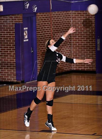 Thumbnail 3 in Morristown-Hamblen West vs Morristown-Hamblem East  (D Semifinals) photogallery.