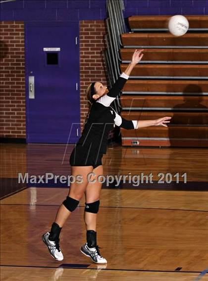 Thumbnail 2 in Morristown-Hamblen West vs Morristown-Hamblem East  (D Semifinals) photogallery.