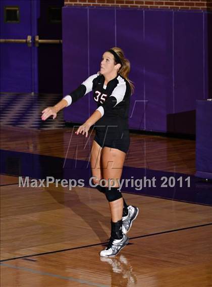 Thumbnail 2 in Morristown-Hamblen West vs Morristown-Hamblem East  (D Semifinals) photogallery.