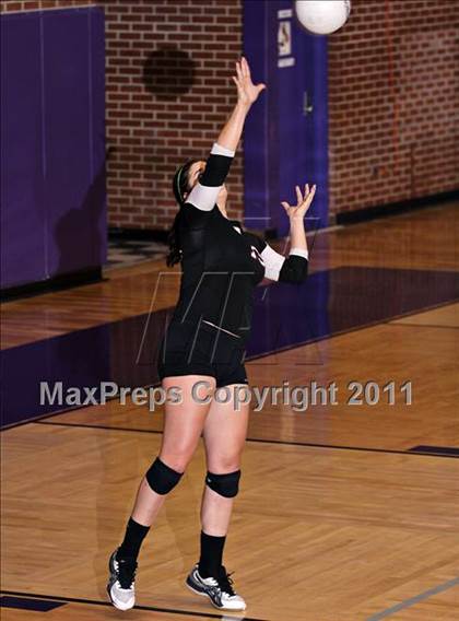 Thumbnail 3 in Morristown-Hamblen West vs Morristown-Hamblem East  (D Semifinals) photogallery.