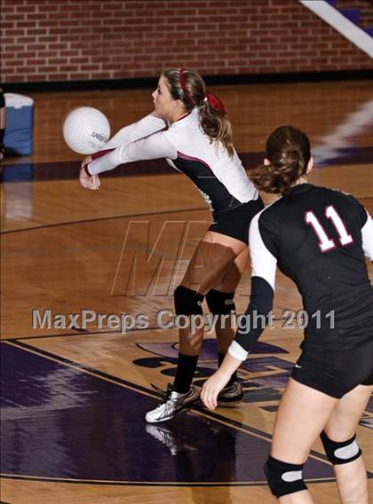 Thumbnail 2 in Morristown-Hamblen West vs Morristown-Hamblem East  (D Semifinals) photogallery.