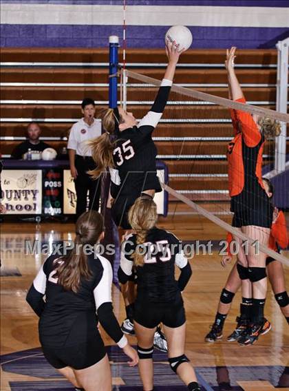 Thumbnail 3 in Morristown-Hamblen West vs Morristown-Hamblem East  (D Semifinals) photogallery.