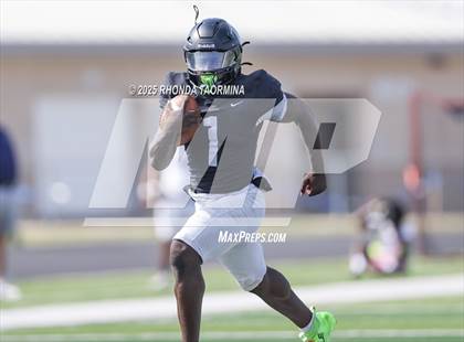 Thumbnail 2 in Lamar Consolidated @ Randle photogallery.