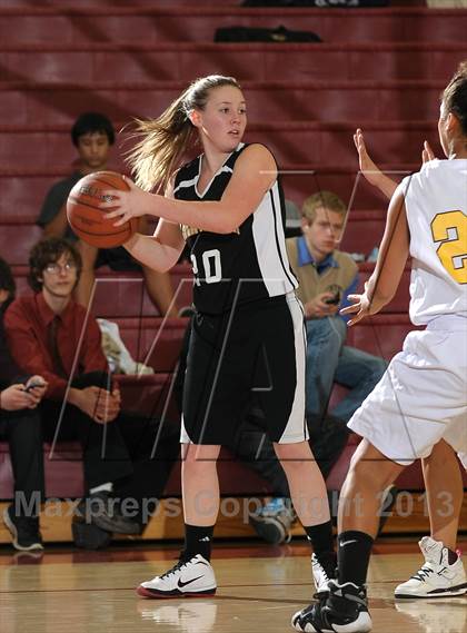 Thumbnail 1 in Golden Sierra @ Encina Prep photogallery.
