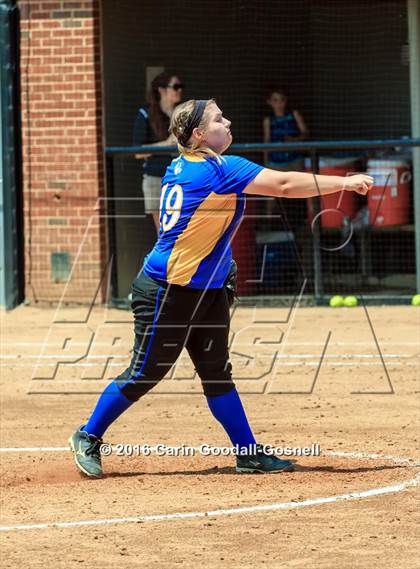 Thumbnail 3 in Princeton vs. North Stanly (NCHSAA 1A Final - Game 2) photogallery.