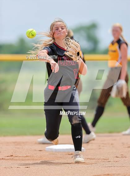 Thumbnail 1 in Mid-Prairie vs Linn-Mar (Linn-Mar / Alburnett Tournament) photogallery.