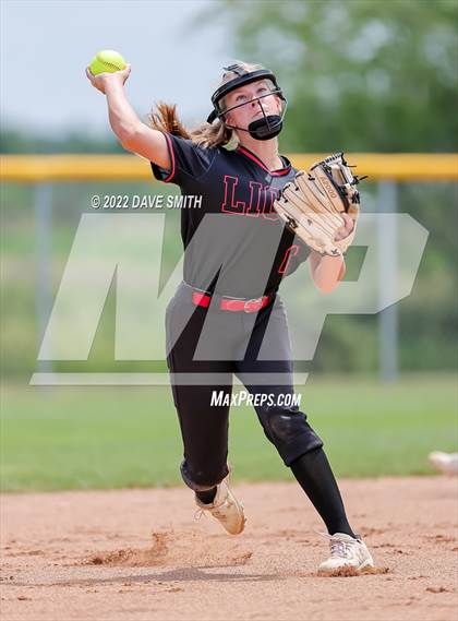 Thumbnail 3 in Mid-Prairie vs Linn-Mar (Linn-Mar / Alburnett Tournament) photogallery.