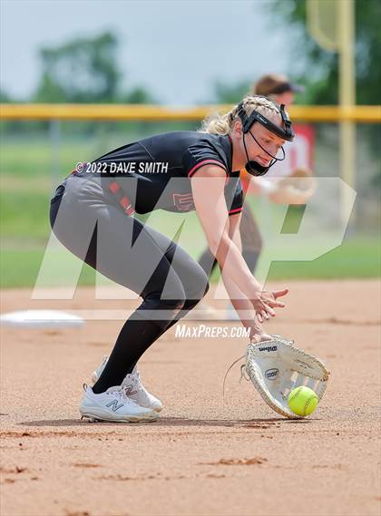 Thumbnail 3 in Mid-Prairie vs Linn-Mar (Linn-Mar / Alburnett Tournament) photogallery.