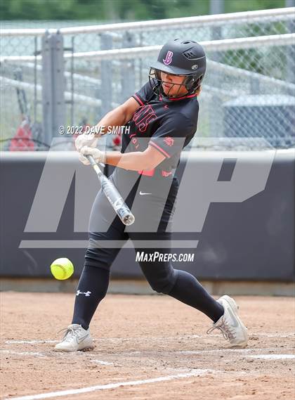 Thumbnail 2 in Mid-Prairie vs Linn-Mar (Linn-Mar / Alburnett Tournament) photogallery.