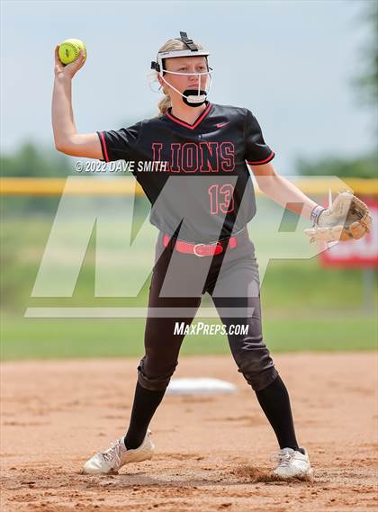 Thumbnail 2 in Mid-Prairie vs Linn-Mar (Linn-Mar / Alburnett Tournament) photogallery.