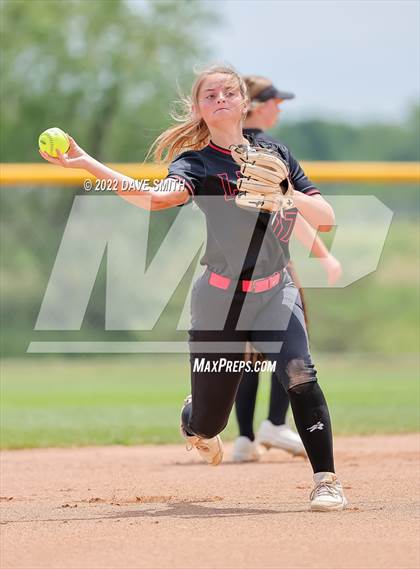 Thumbnail 3 in Mid-Prairie vs Linn-Mar (Linn-Mar / Alburnett Tournament) photogallery.