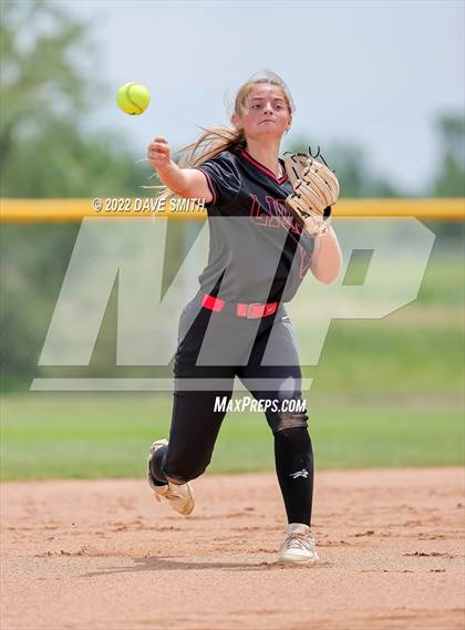 Thumbnail 3 in Mid-Prairie vs Linn-Mar (Linn-Mar / Alburnett Tournament) photogallery.