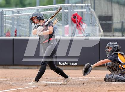 Thumbnail 3 in Mid-Prairie vs Linn-Mar (Linn-Mar / Alburnett Tournament) photogallery.
