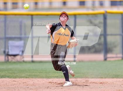Thumbnail 2 in Mid-Prairie vs Linn-Mar (Linn-Mar / Alburnett Tournament) photogallery.