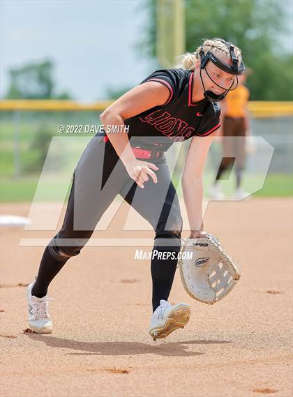 Thumbnail 1 in Mid-Prairie vs Linn-Mar (Linn-Mar / Alburnett Tournament) photogallery.