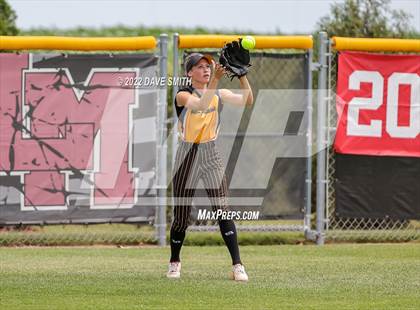 Thumbnail 3 in Mid-Prairie vs Linn-Mar (Linn-Mar / Alburnett Tournament) photogallery.