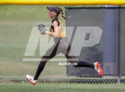 Thumbnail 1 in Mid-Prairie vs Linn-Mar (Linn-Mar / Alburnett Tournament) photogallery.