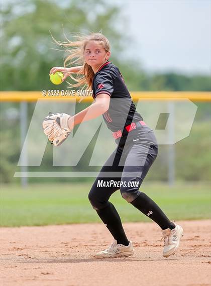 Thumbnail 1 in Mid-Prairie vs Linn-Mar (Linn-Mar / Alburnett Tournament) photogallery.