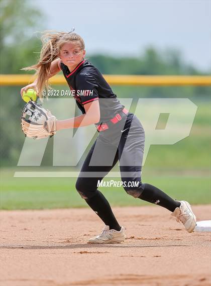 Thumbnail 3 in Mid-Prairie vs Linn-Mar (Linn-Mar / Alburnett Tournament) photogallery.