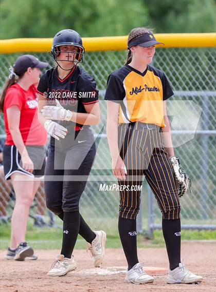 Thumbnail 2 in Mid-Prairie vs Linn-Mar (Linn-Mar / Alburnett Tournament) photogallery.