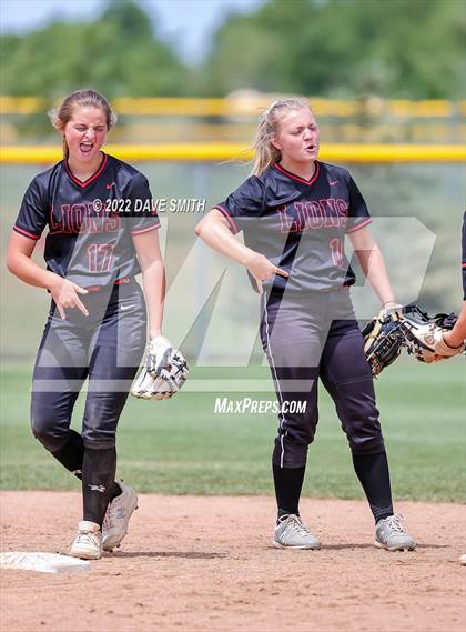 Thumbnail 3 in Mid-Prairie vs Linn-Mar (Linn-Mar / Alburnett Tournament) photogallery.