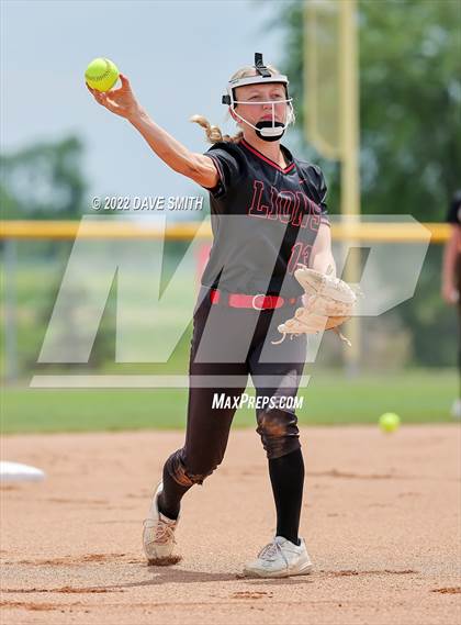 Thumbnail 2 in Mid-Prairie vs Linn-Mar (Linn-Mar / Alburnett Tournament) photogallery.